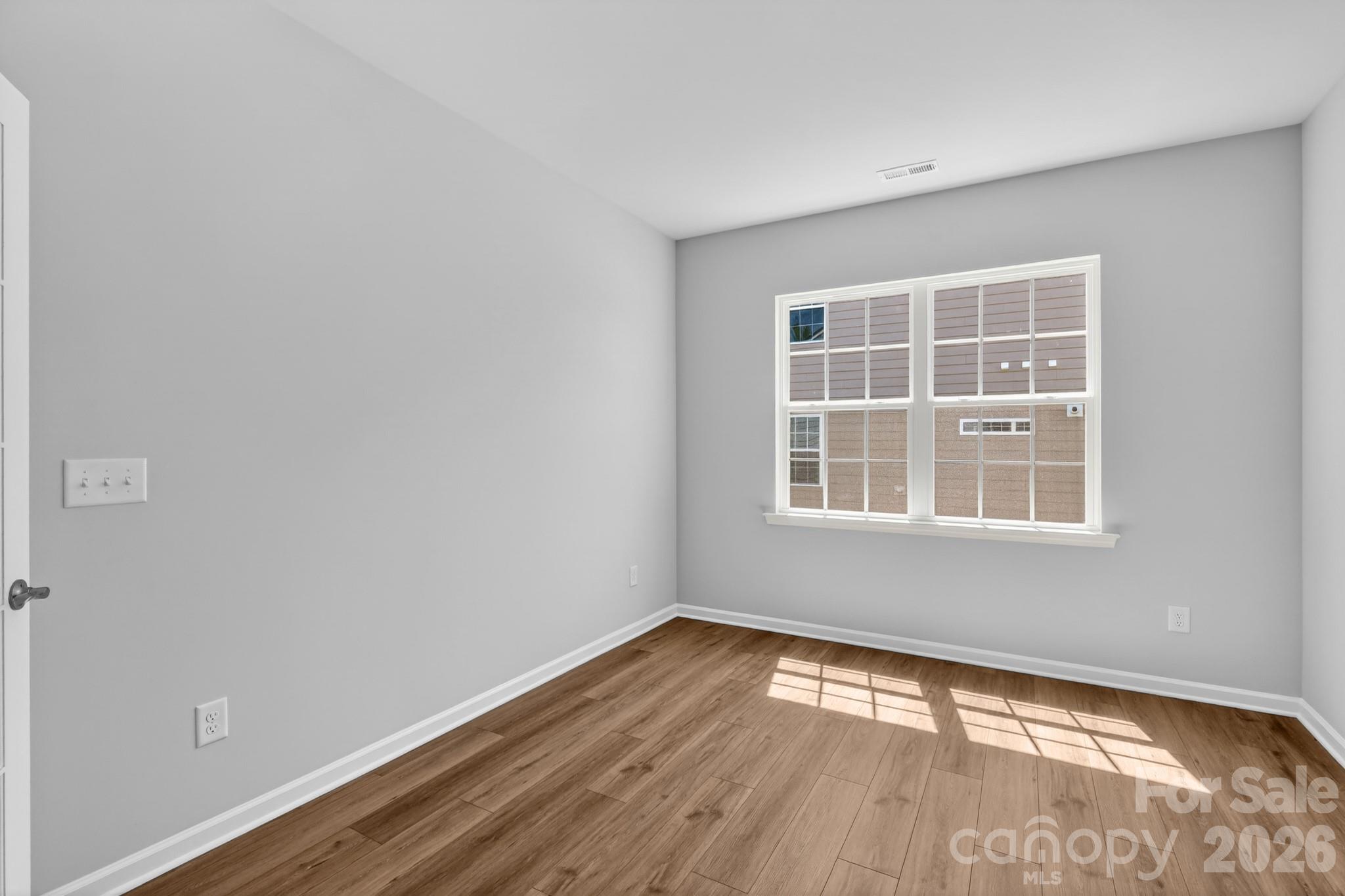 Roselyn - Residential