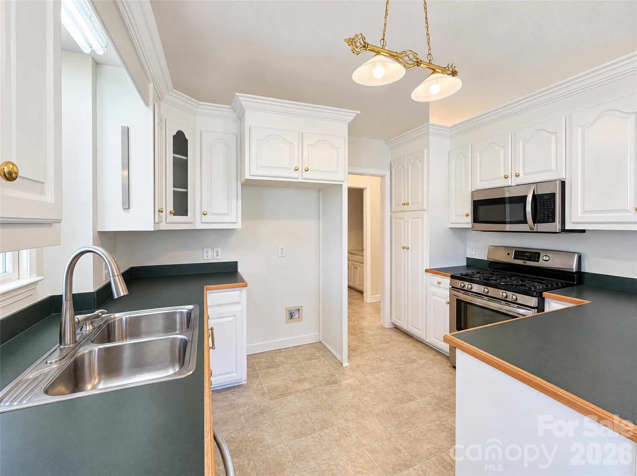 3585 Cedar Springs Drive SW