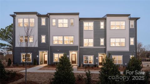 6013 Pivot Court Charlotte NC 28205