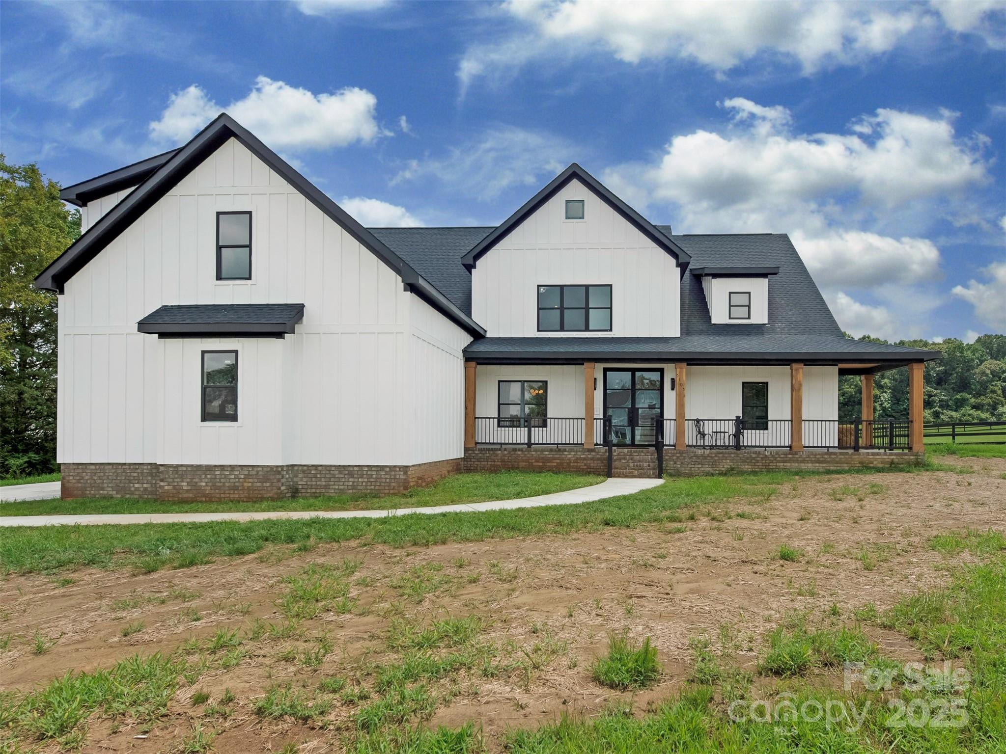 5105 Tom Starnes Road