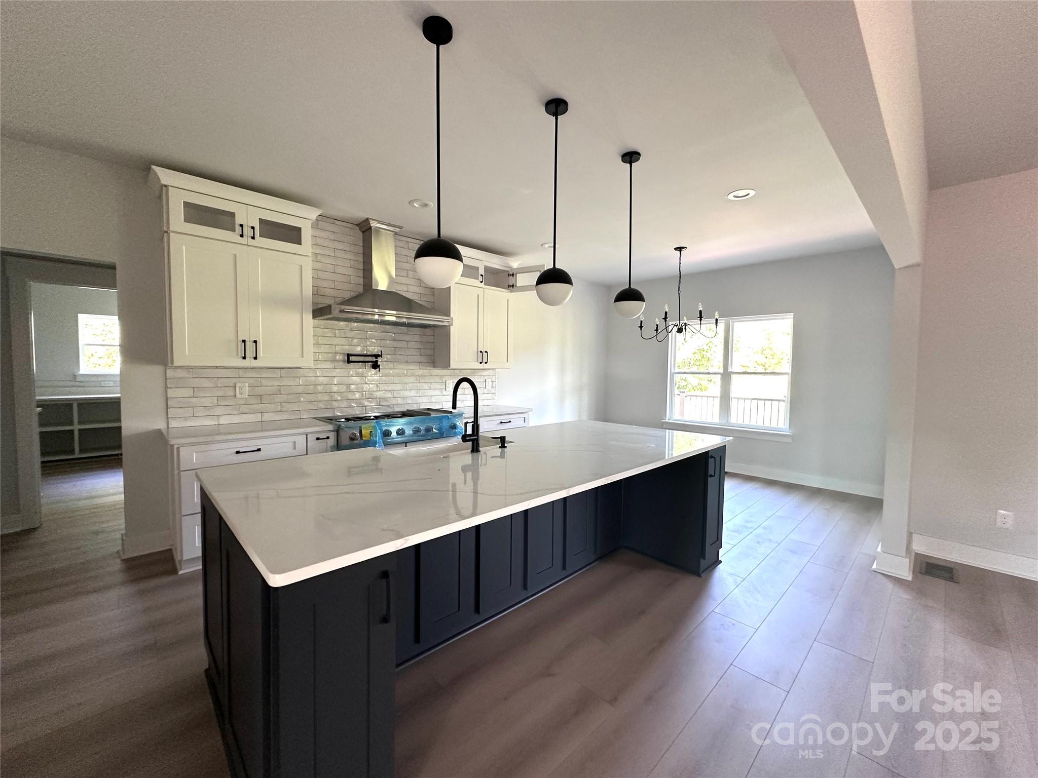 5105 Tom Starnes Road