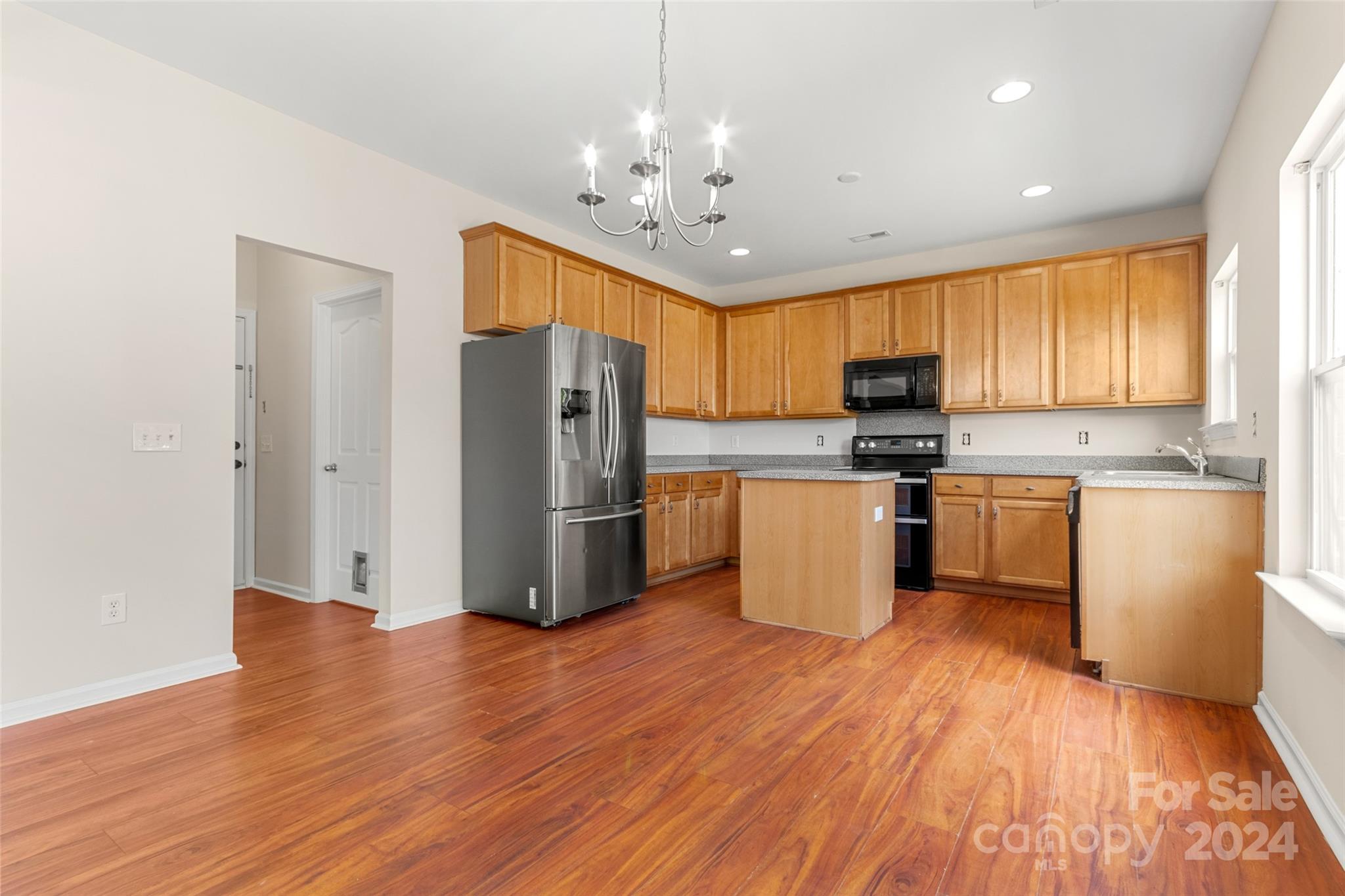 Sandy Pointe - Residential