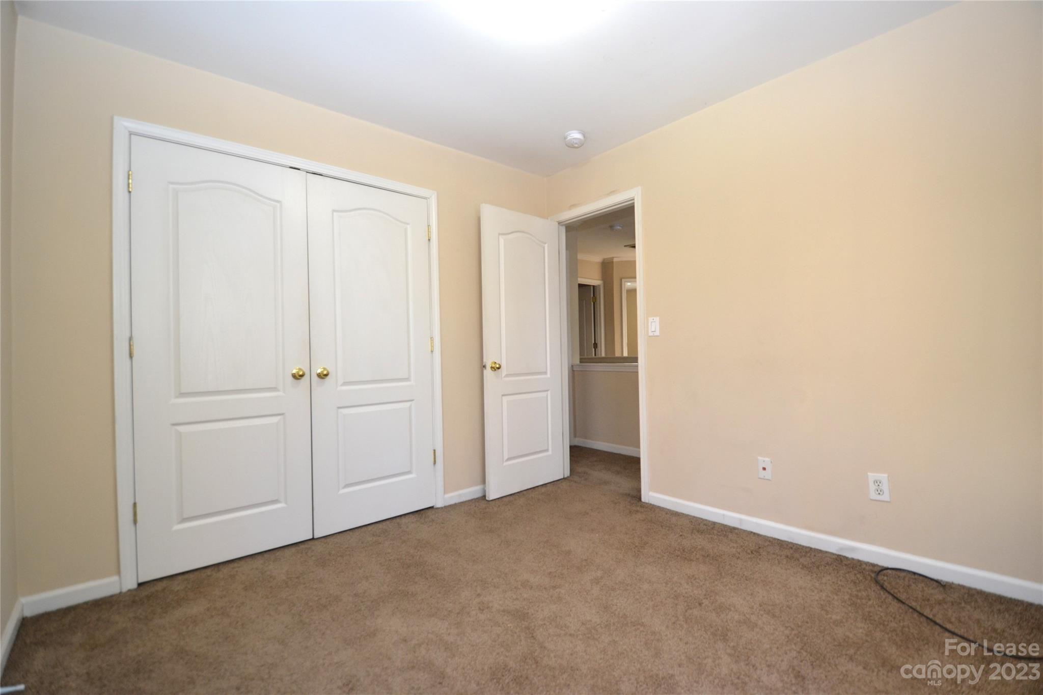 Mallard Creek Crossing - Residential Lease