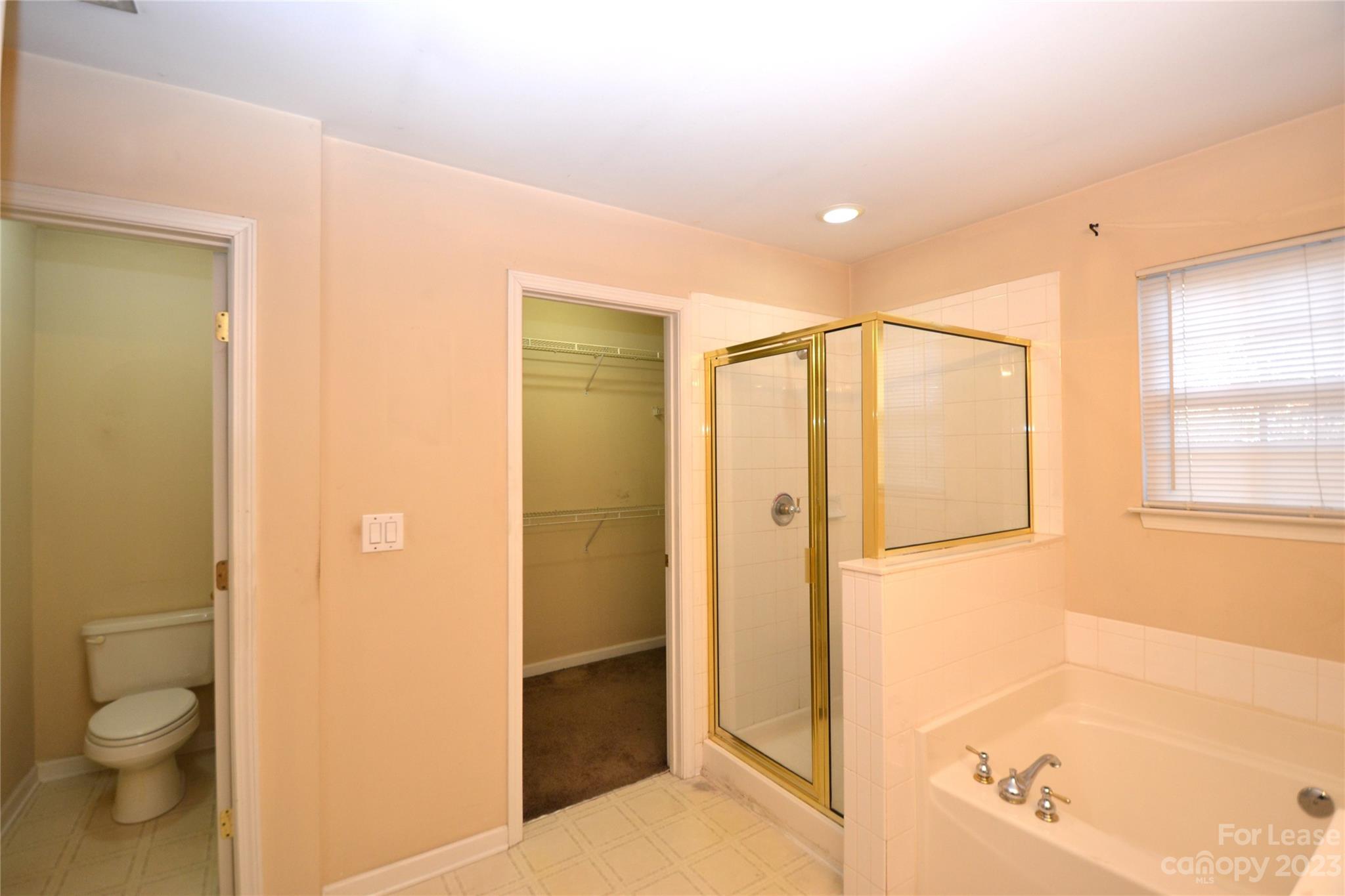 Mallard Creek Crossing - Residential Lease