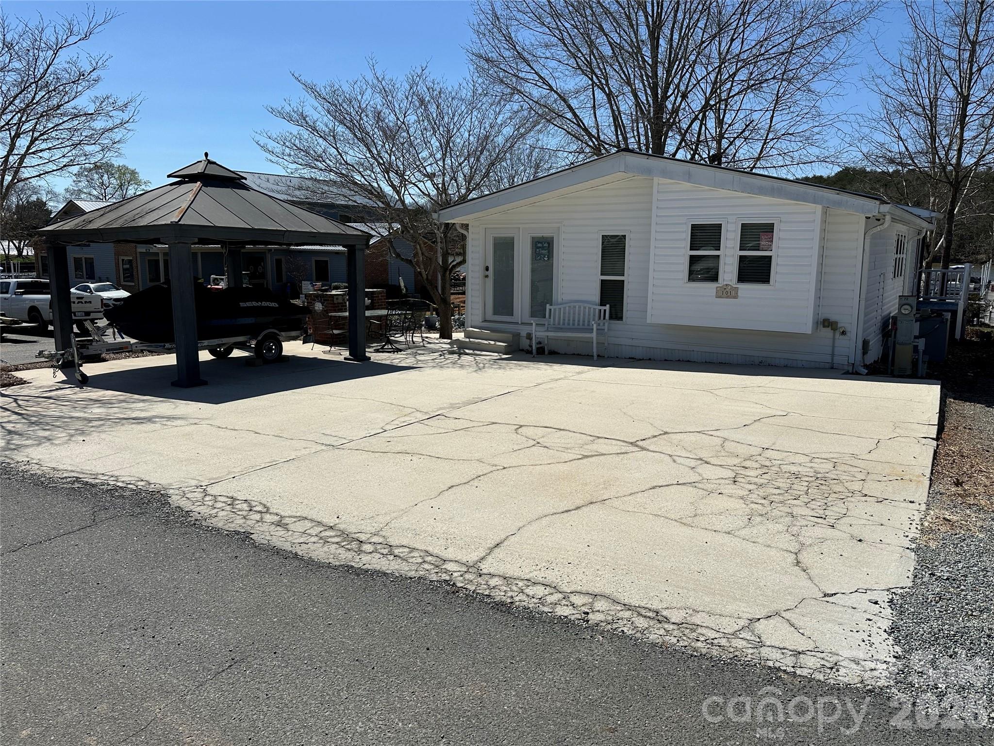 Badin Shores Resort - Residential