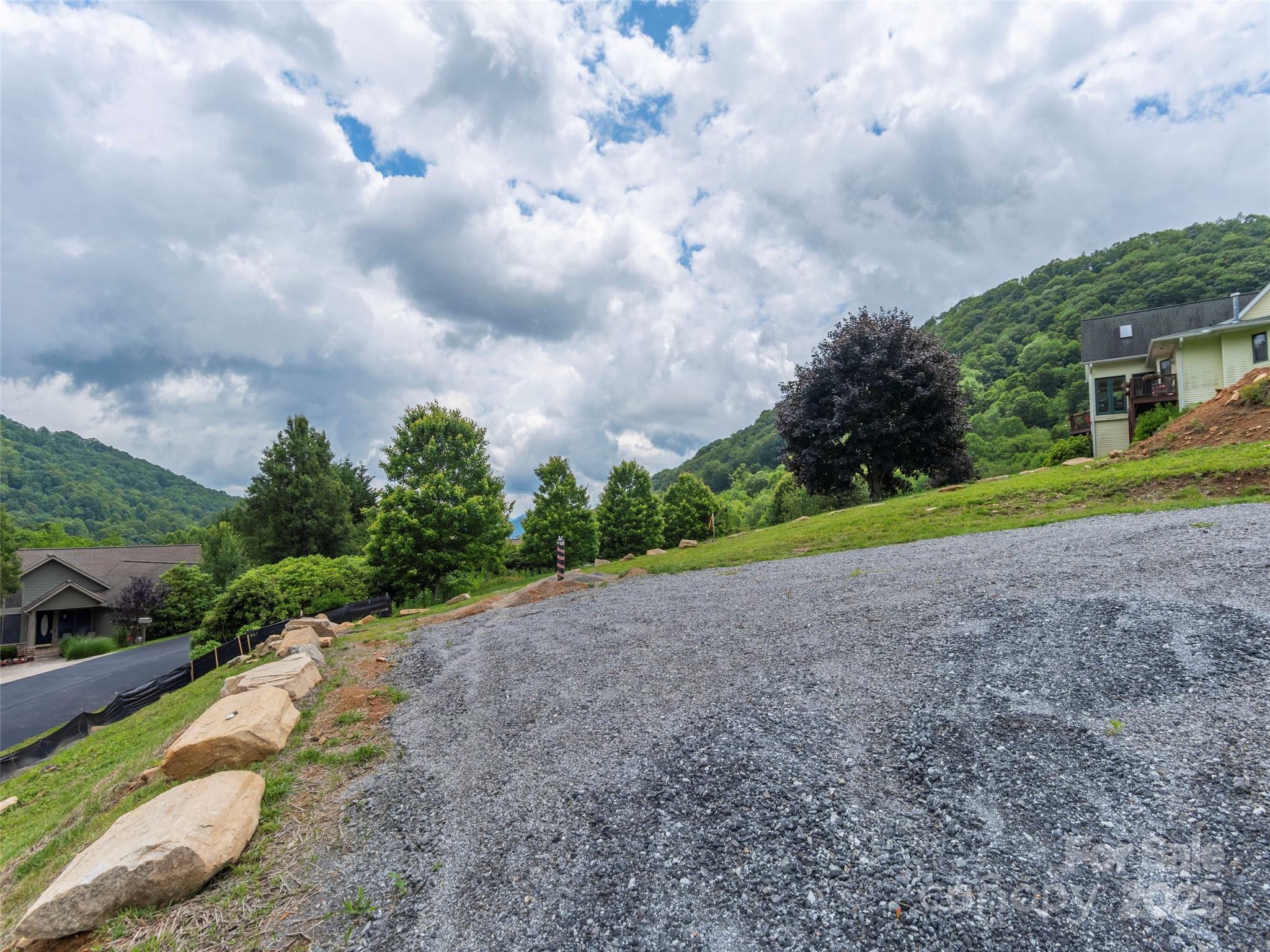 Carvers Crossing - Land