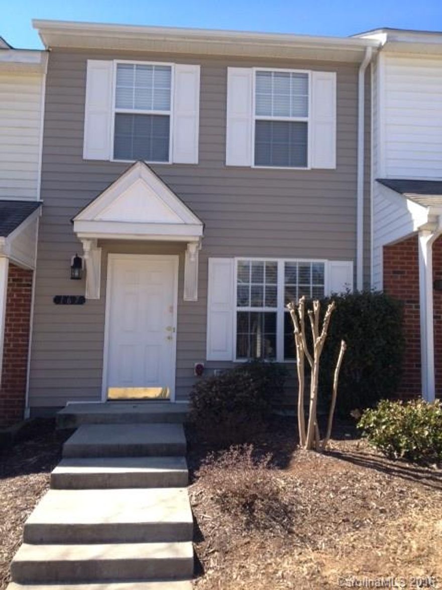 Location! Cute 2 bedroom 1.5 bath townhome very convenient to the interstate, shopping, restaurants and more! Located in desirable Brookhaven which has a community pool and walking trails! Clean and move in ready!