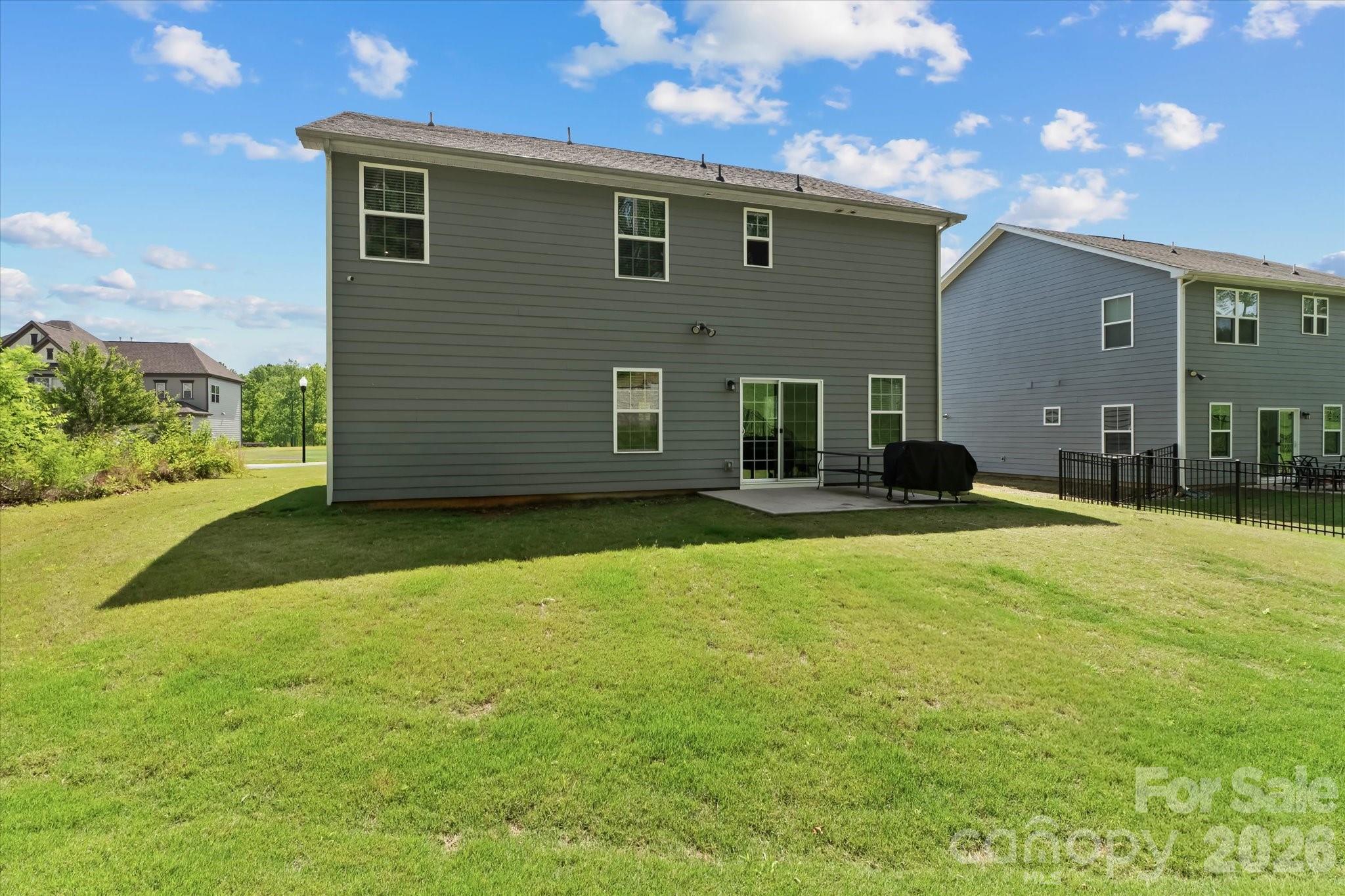 Holcomb Woods - Residential