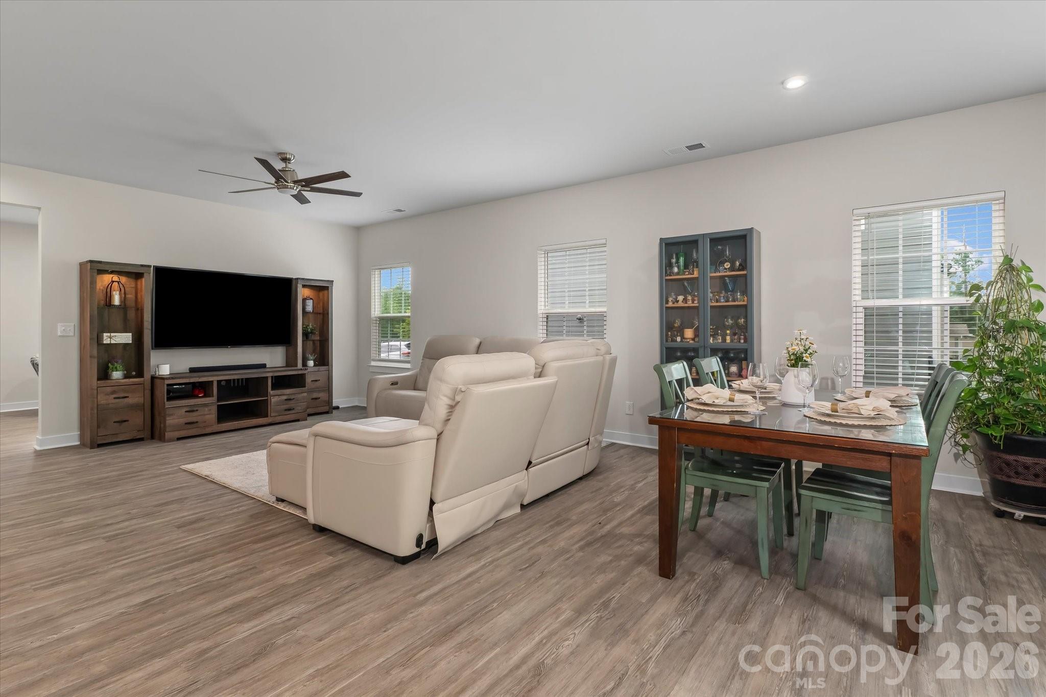 Holcomb Woods - Residential