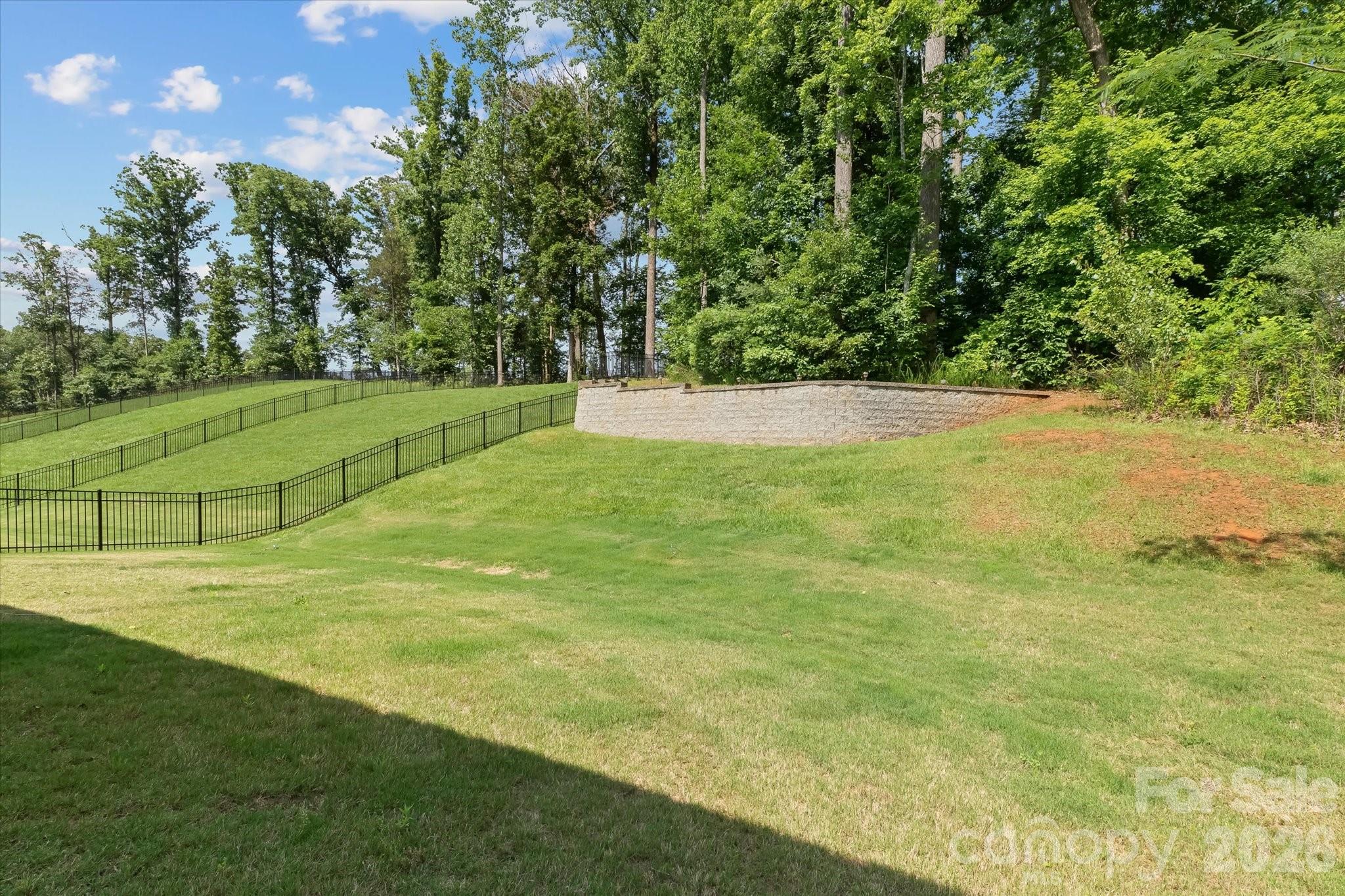 Holcomb Woods - Residential