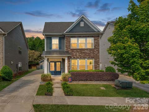 Photo of 8753 Aspinwall Drive, Charlotte, NC 28216 (MLS # 4371868)