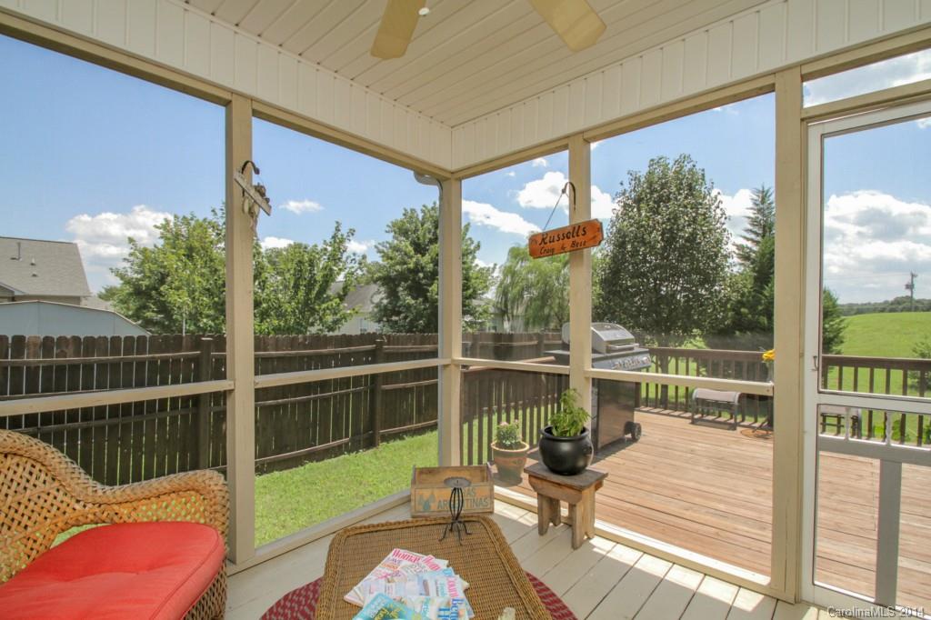 Steele Meadows - Residential