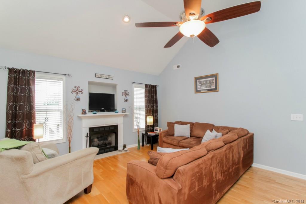Steele Meadows - Residential