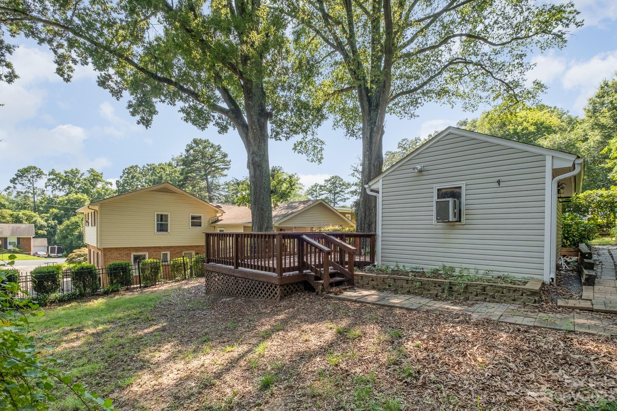 Starmount - Residential