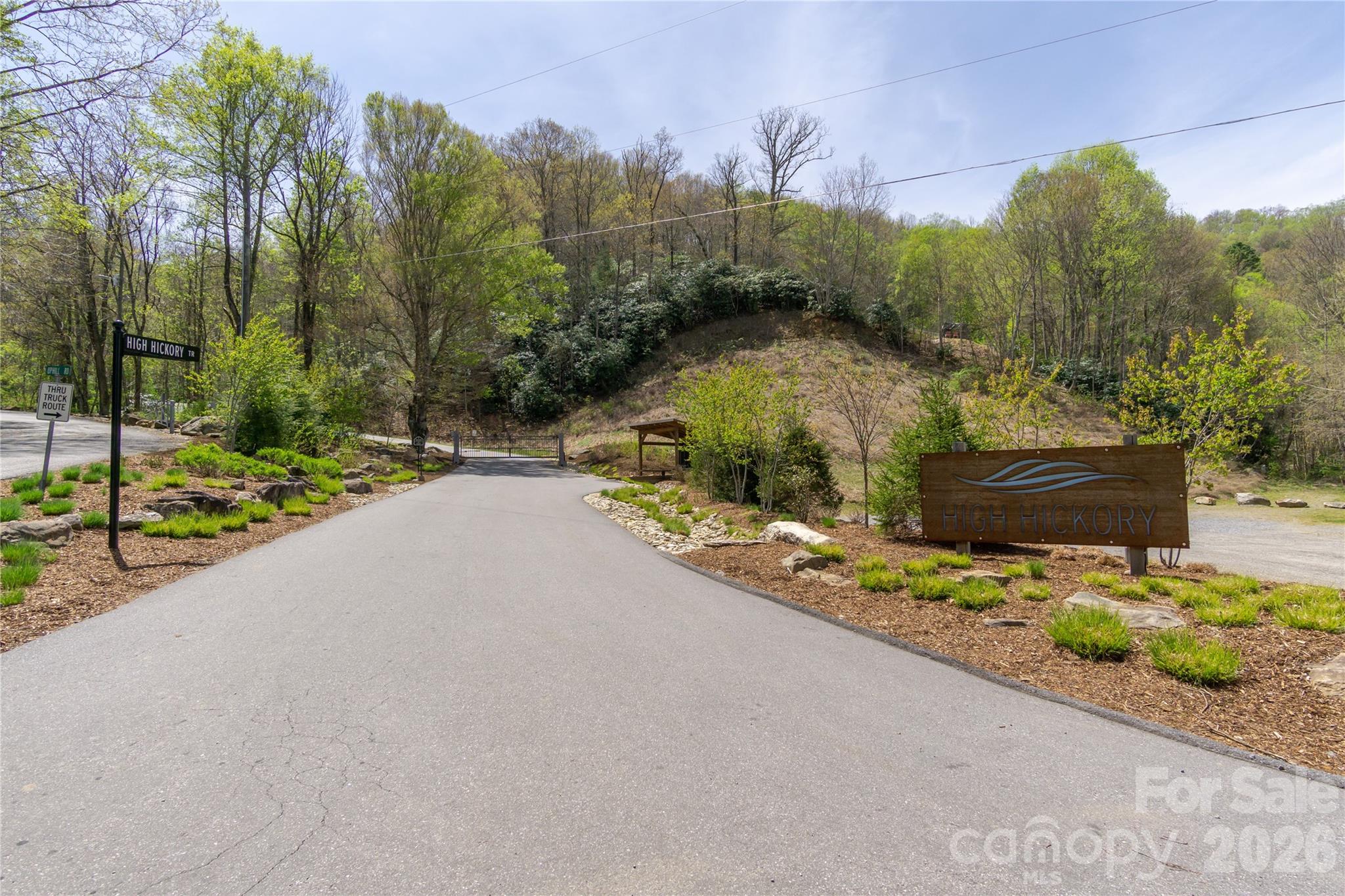High Hickory - Land