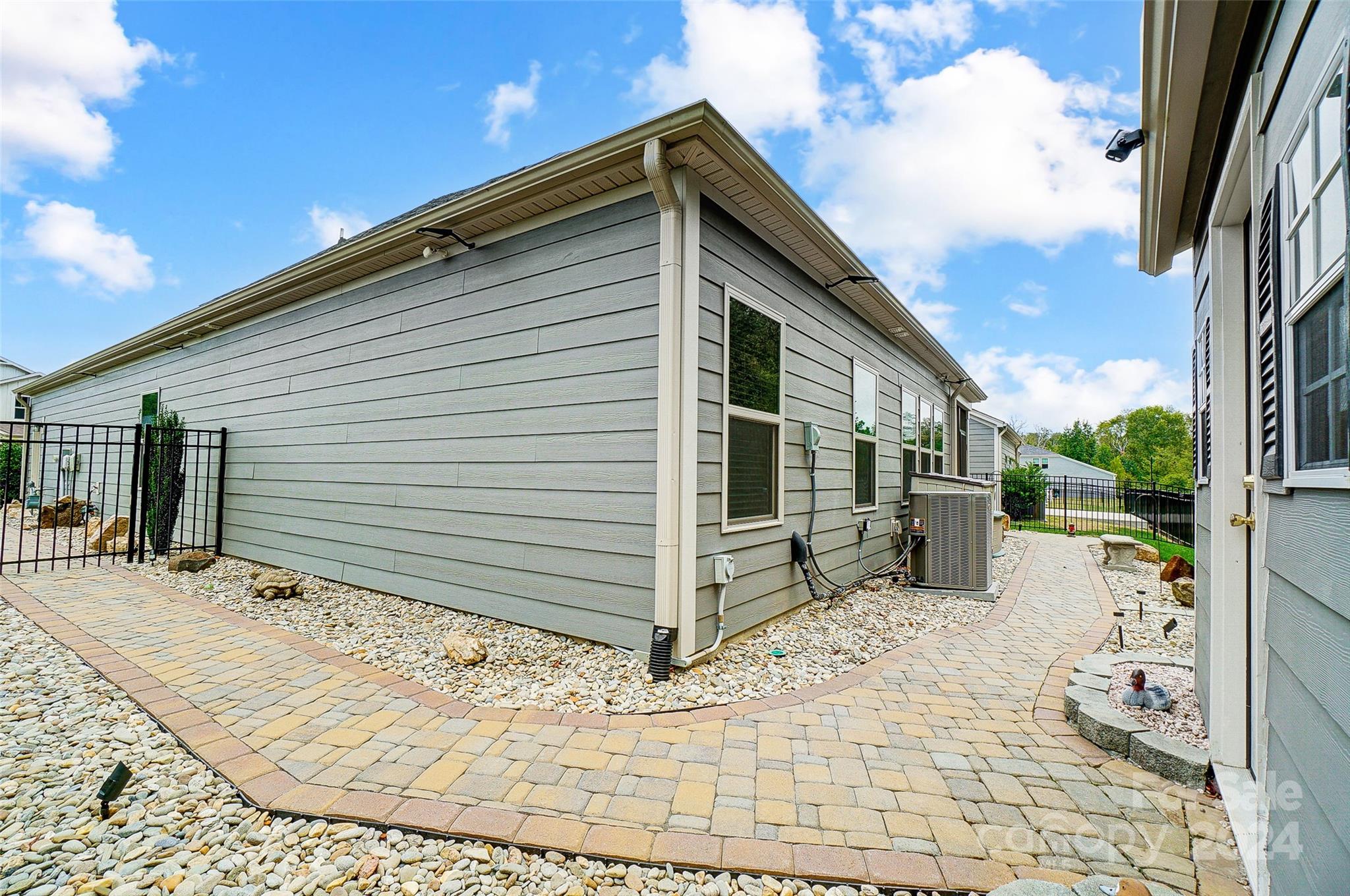 Kellswater Bridge - Residential