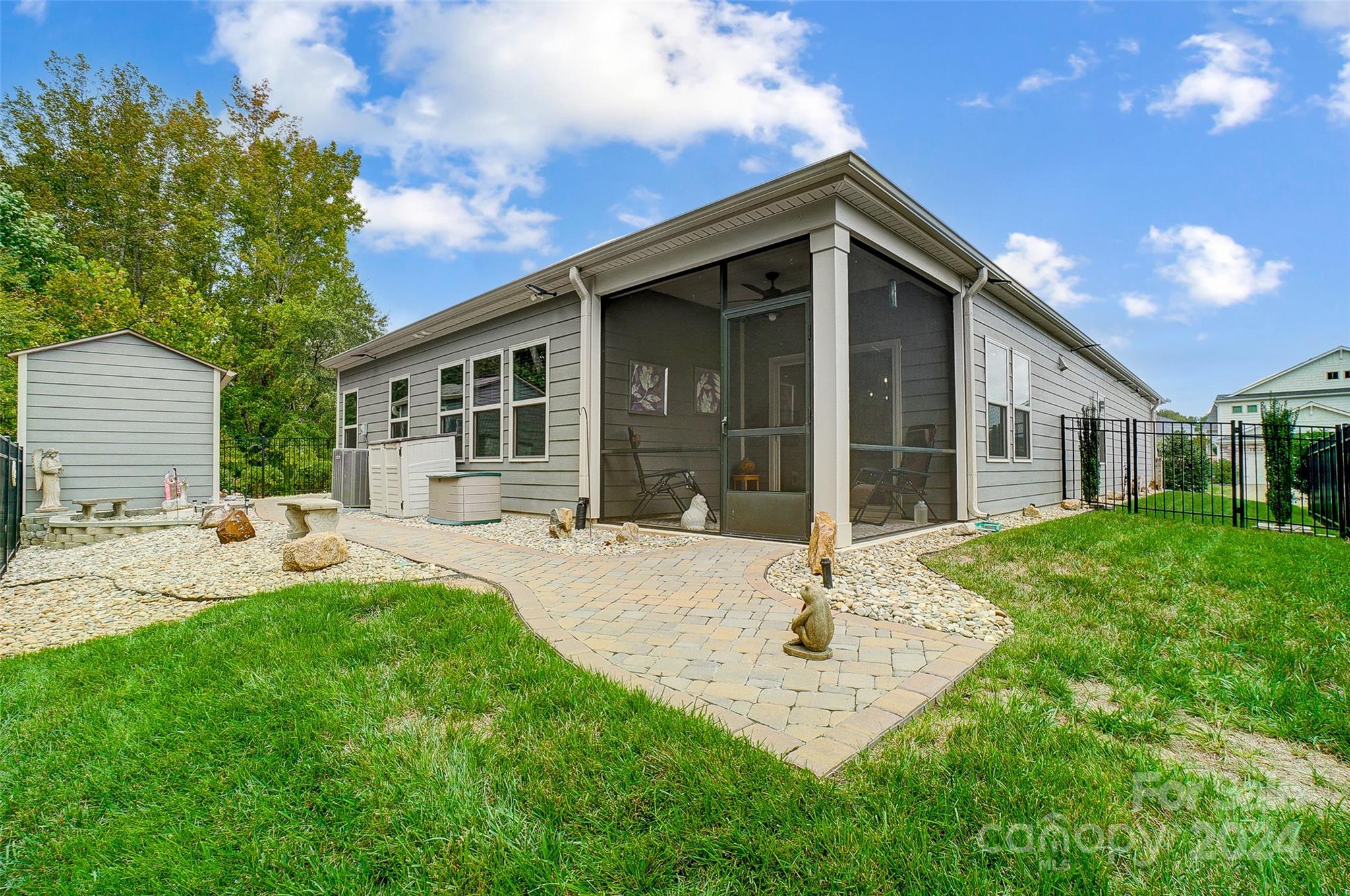 Kellswater Bridge - Residential