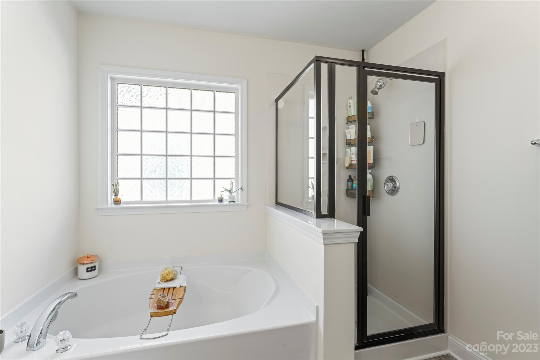 Hamilton Lakes - Residential