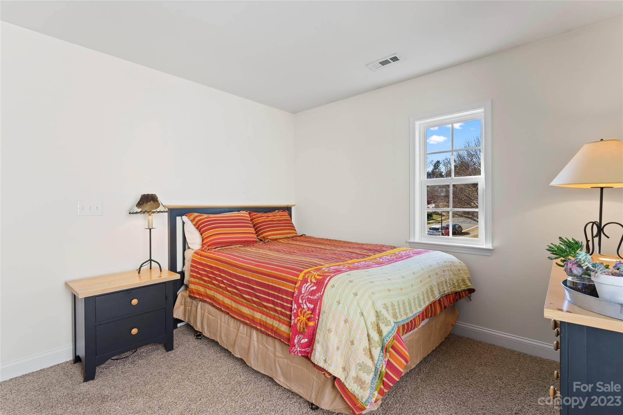 Hamilton Lakes - Residential