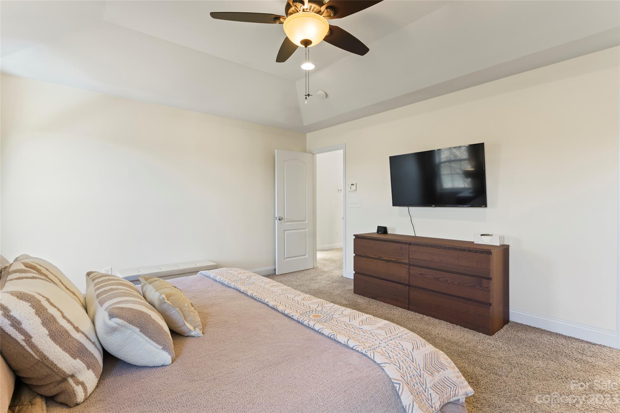 Hamilton Lakes - Residential