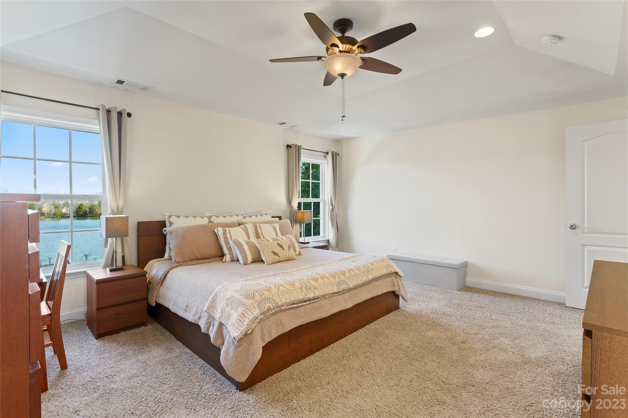 Hamilton Lakes - Residential