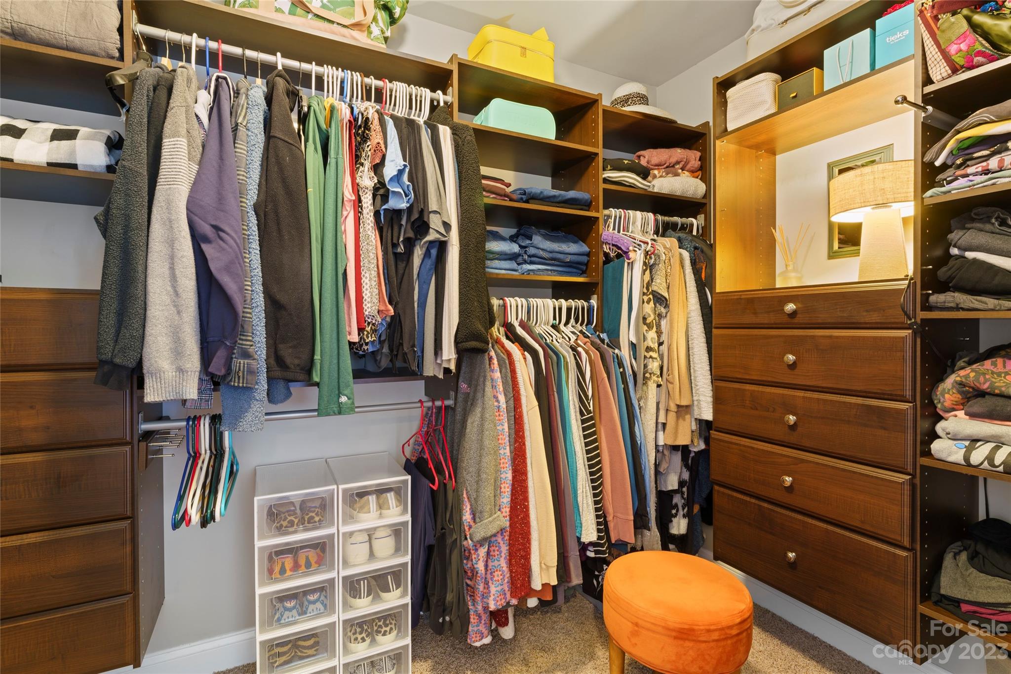 Hamilton Lakes - Residential