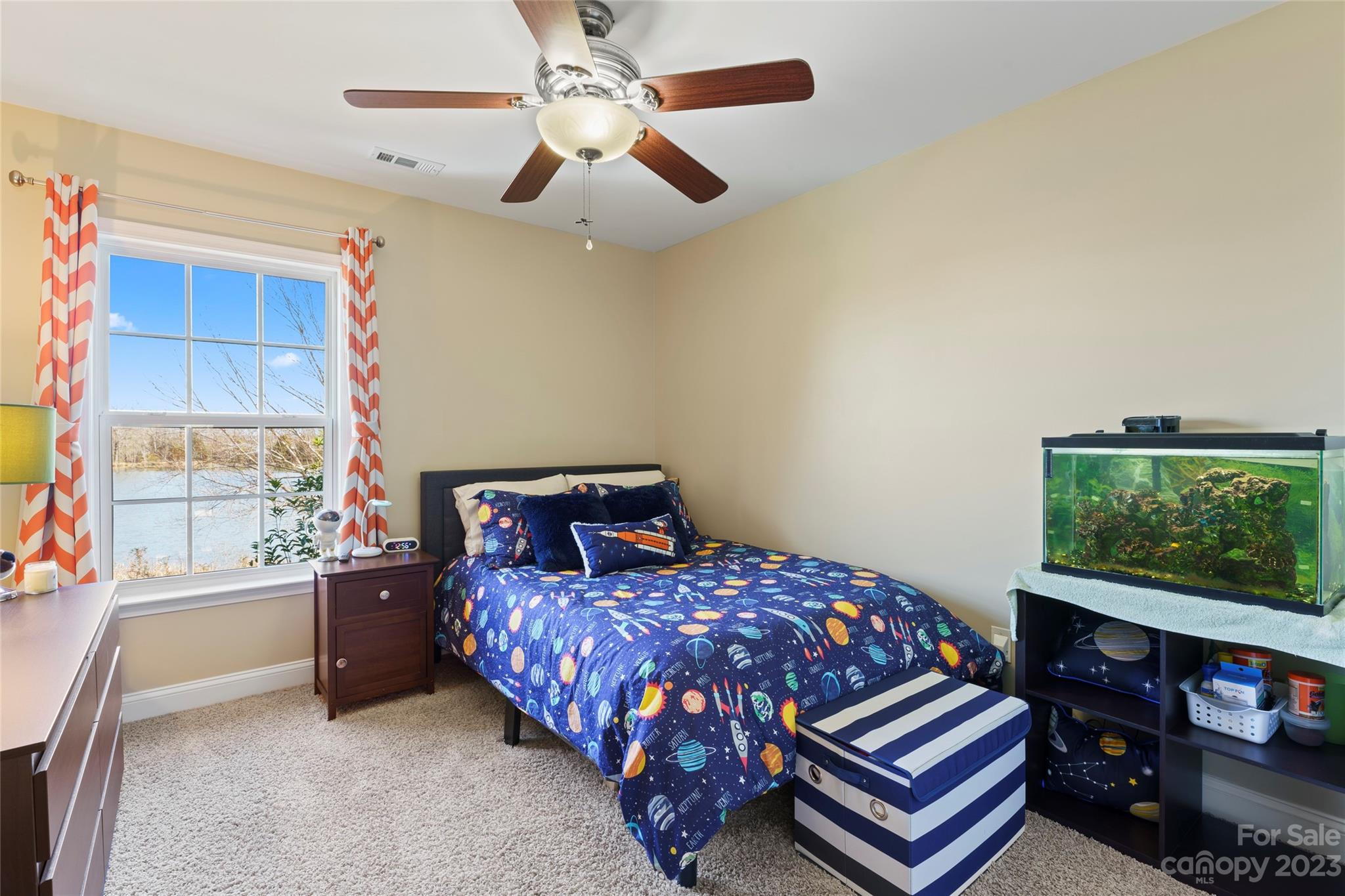 Hamilton Lakes - Residential