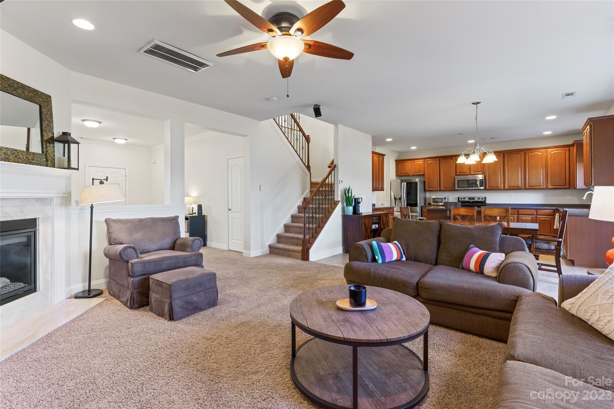 Hamilton Lakes - Residential