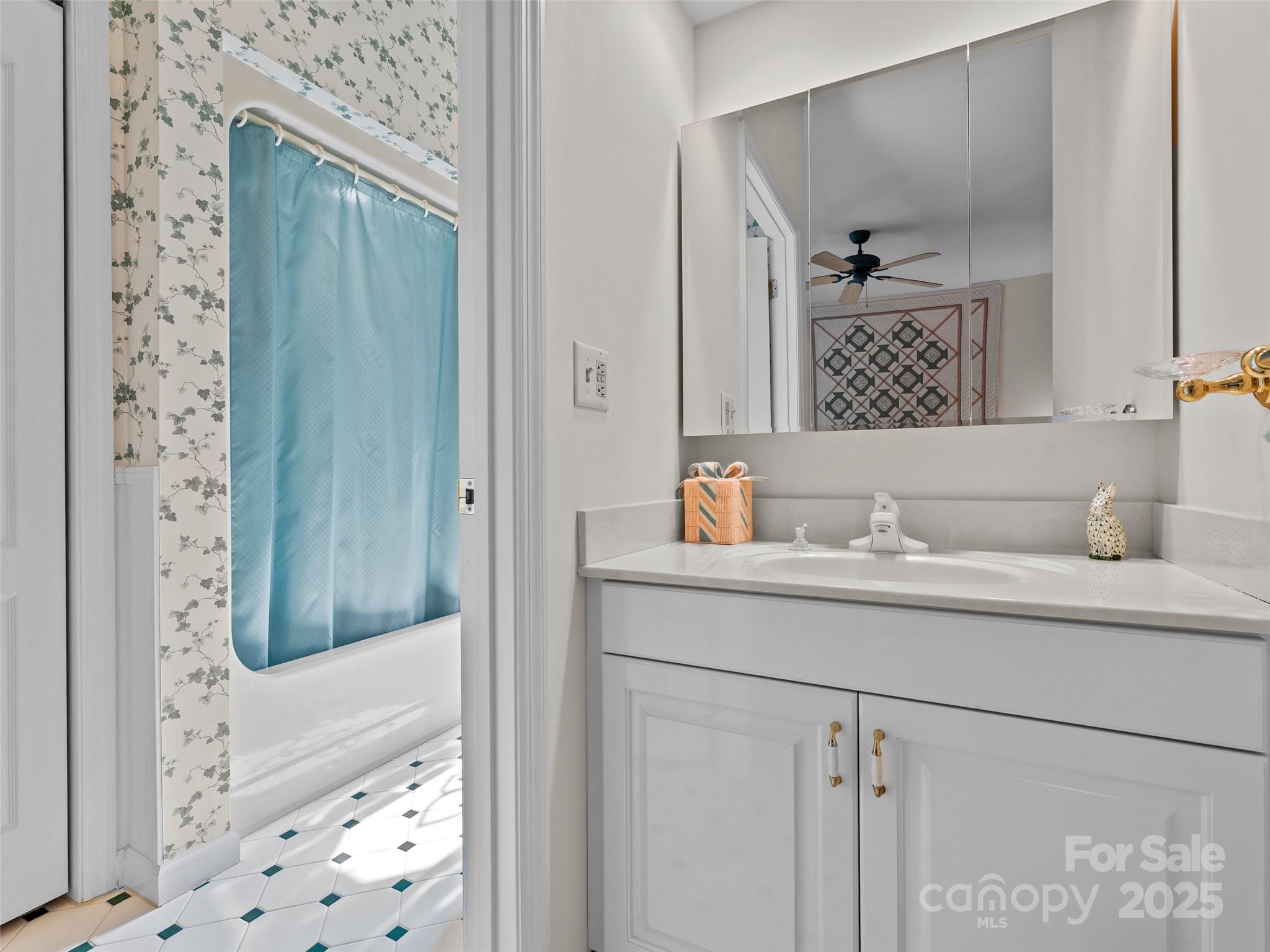 Walnut Hills - Residential