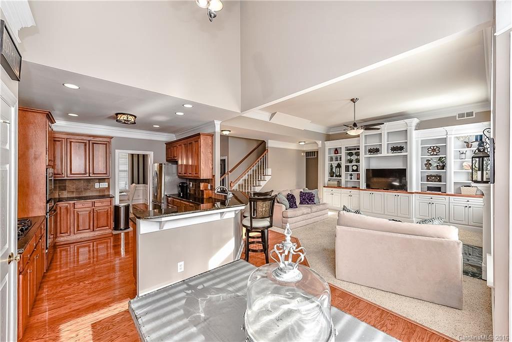 Weatherstone Manor - Residential