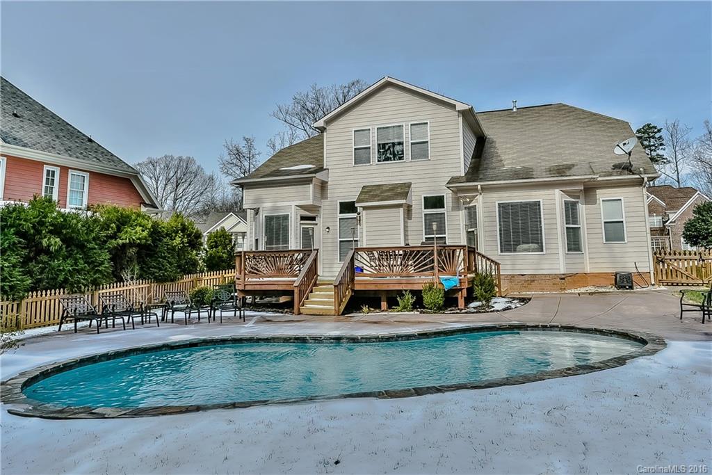 Weatherstone Manor - Residential