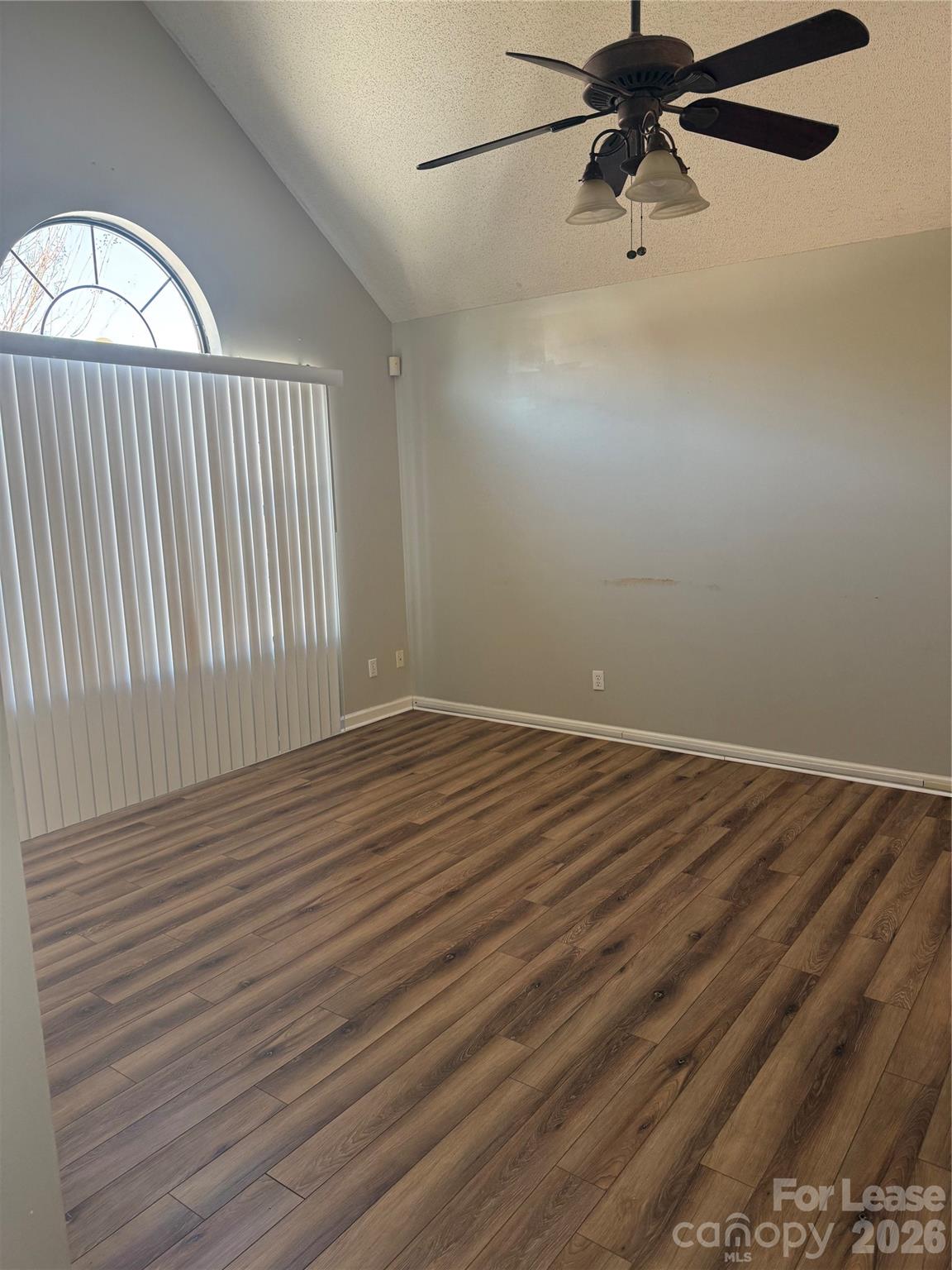 1653 20th Avenue Court NE