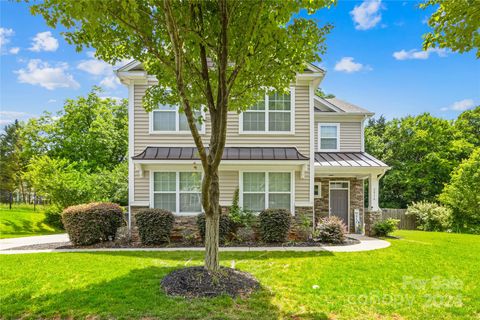 A home in Huntersville