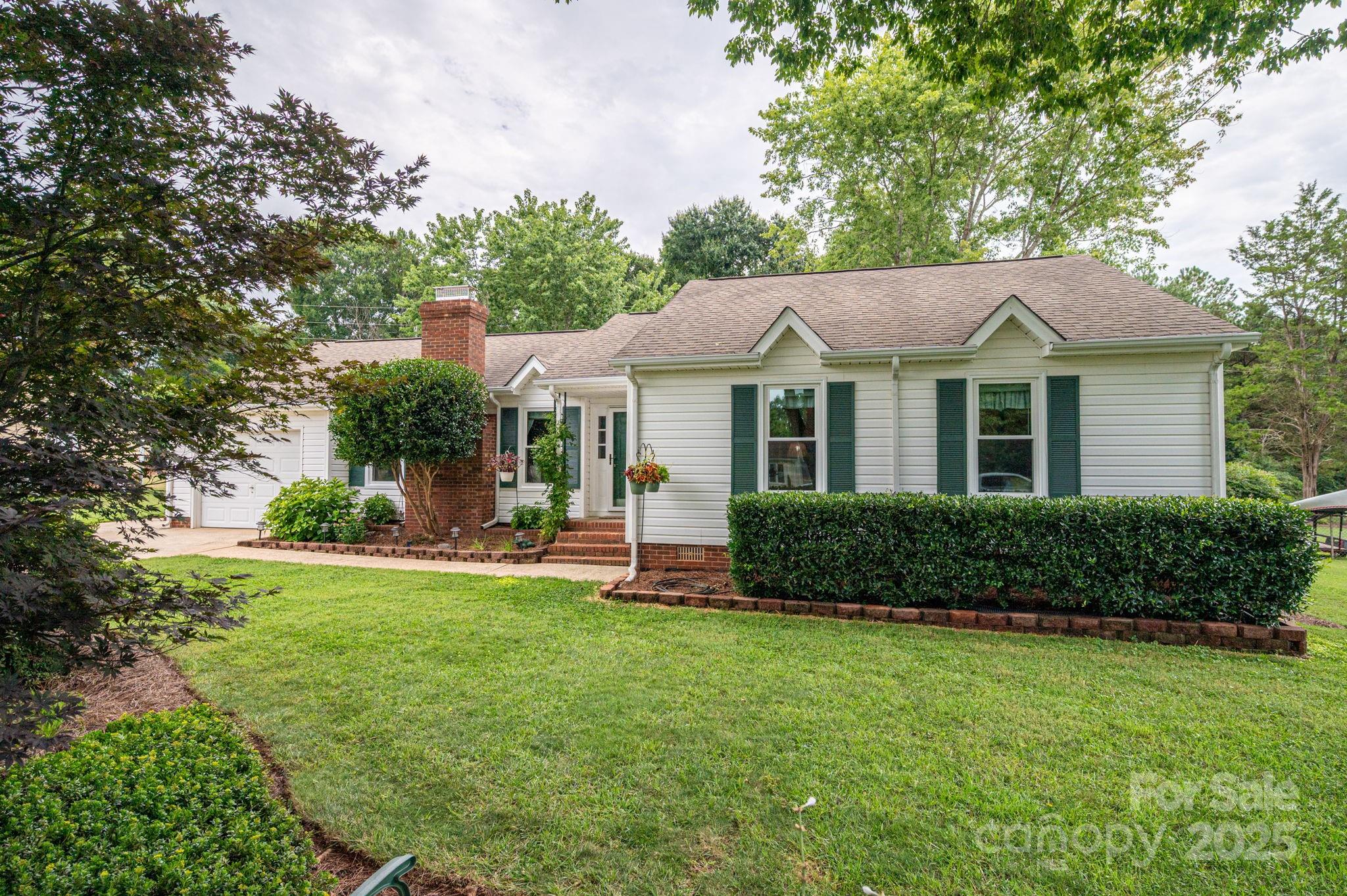 2618 Cherokee Court