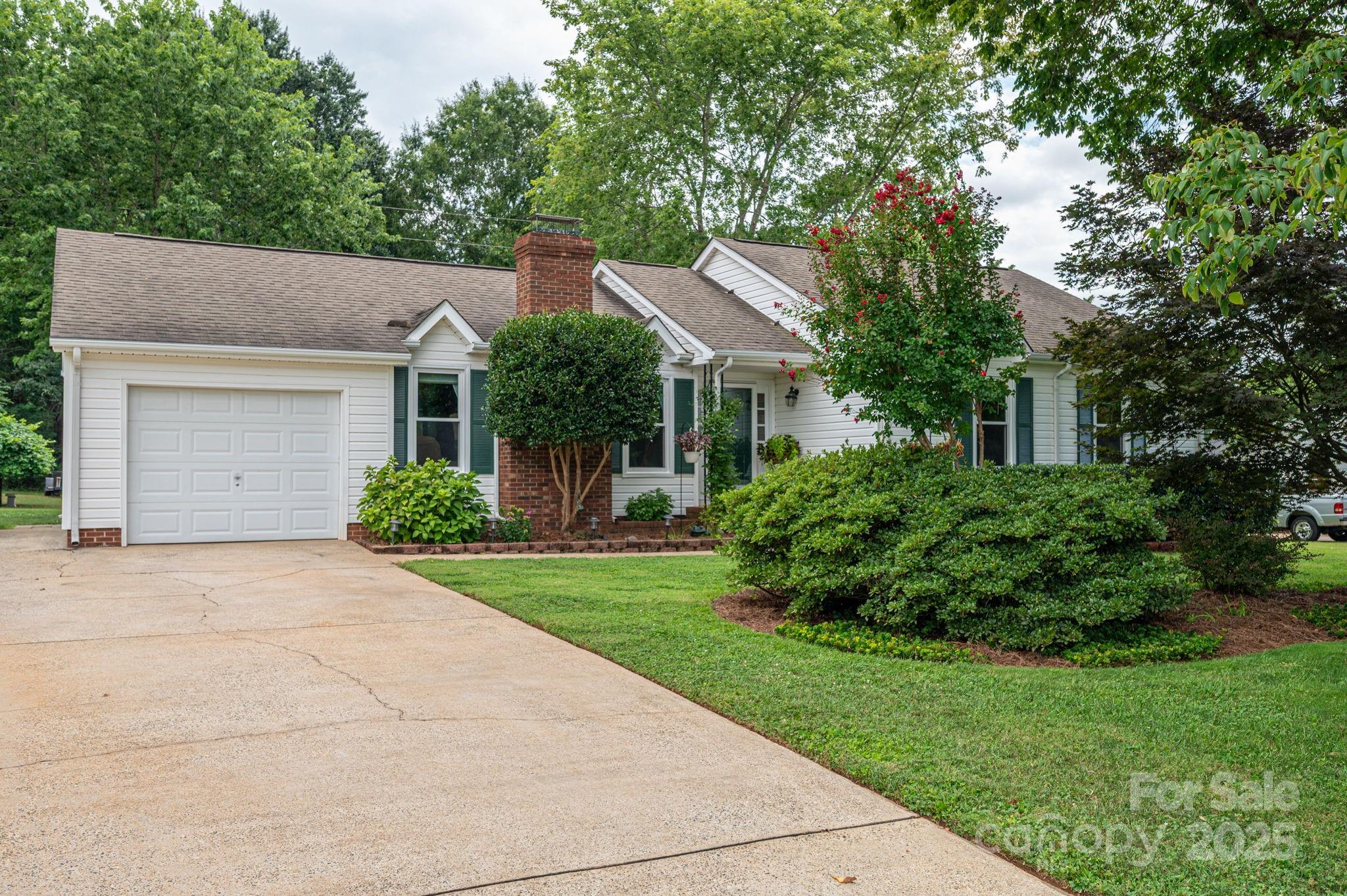 2618 Cherokee Court