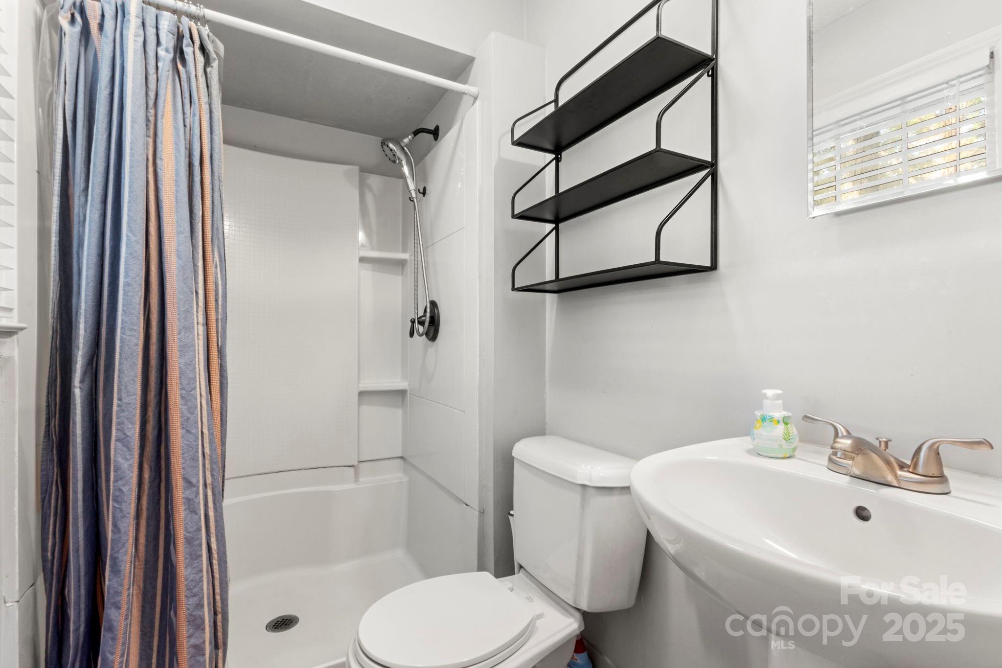 Ragin Estates - Residential