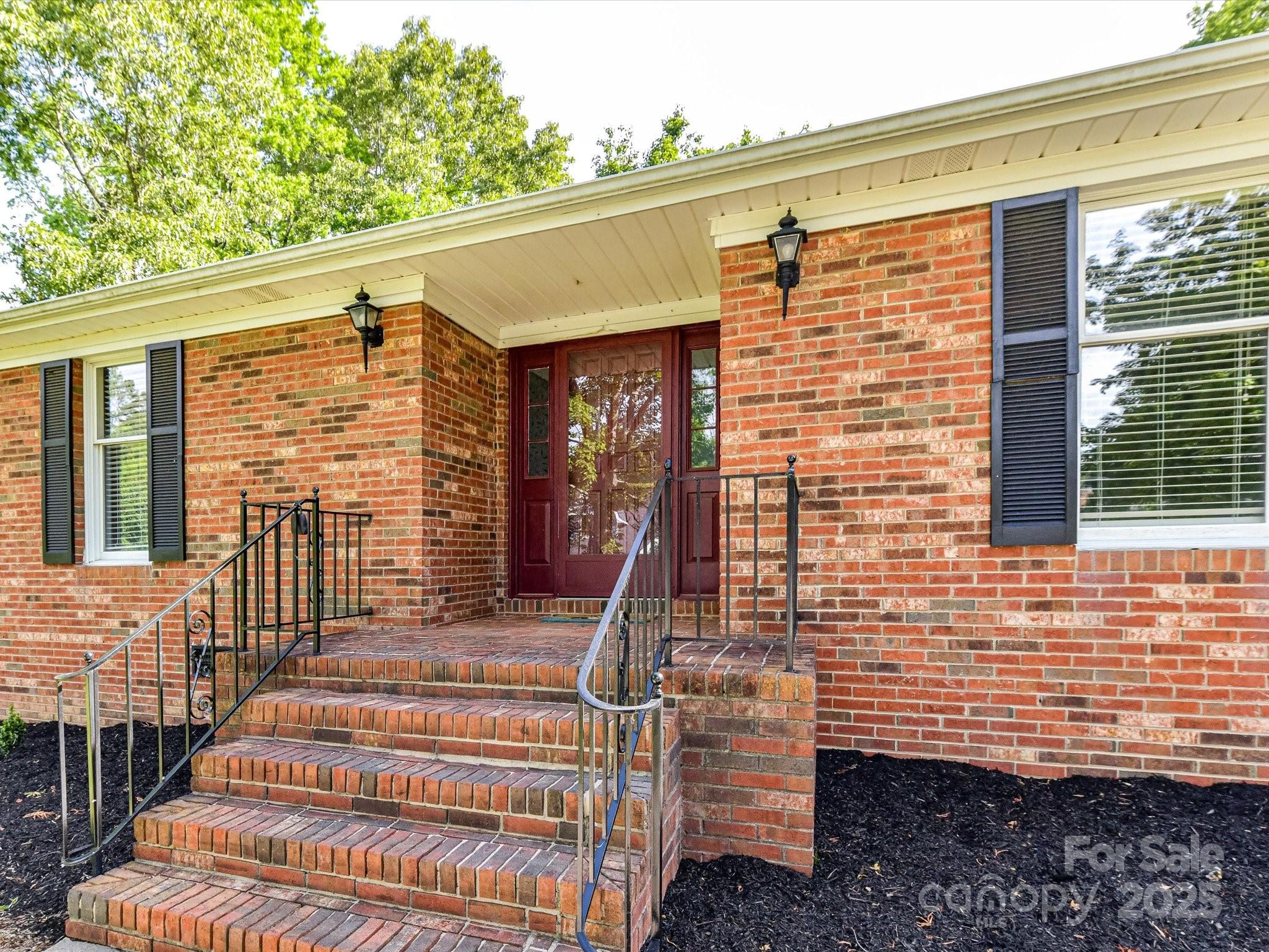 70 Cumberland Court SW