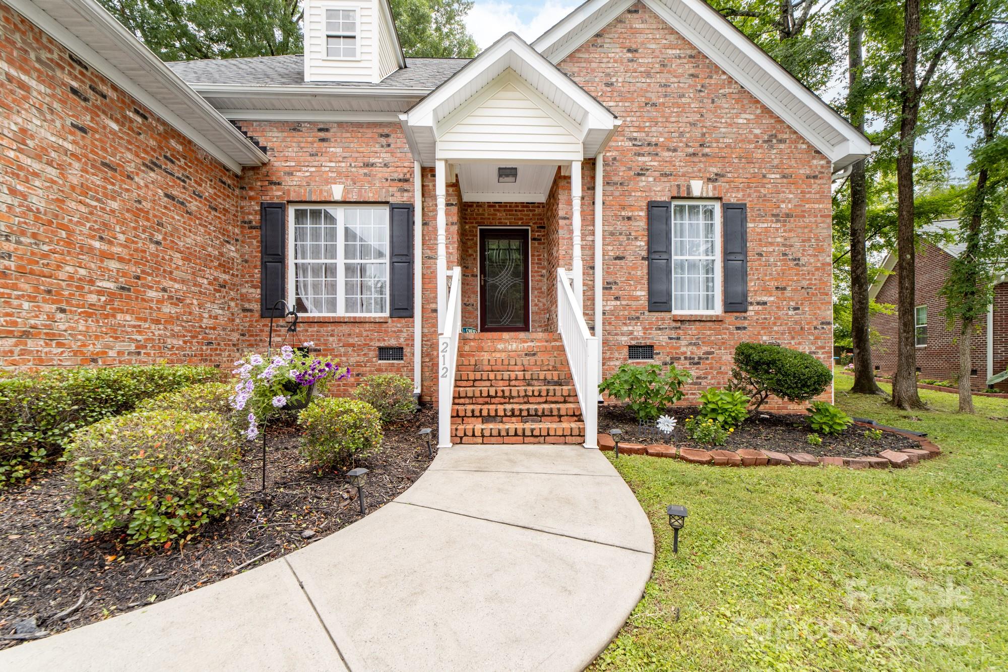 Ole Eastpointe - Residential