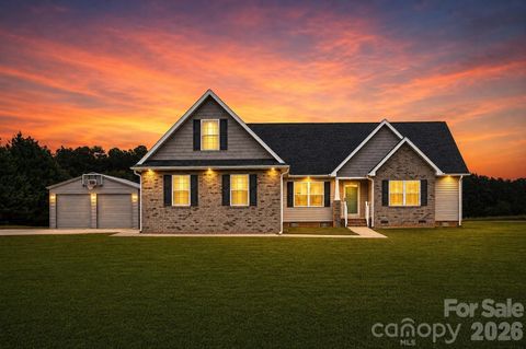 Photo of 879 Doggett Road, Forest City, NC 28043 (MLS # 4378598)