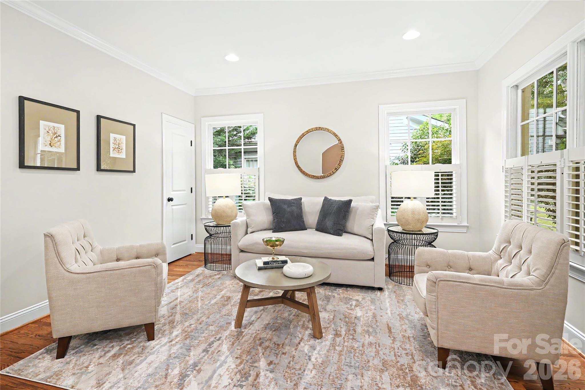 1825 Lombardy Circle