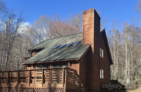 25 Little Creek Maggie Valley NC 28751