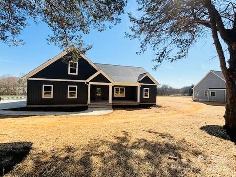 169 Lone Pine Road Statesville NC 28625
