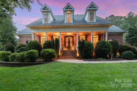 6045 Oxfordshire Road Waxhaw NC 28173