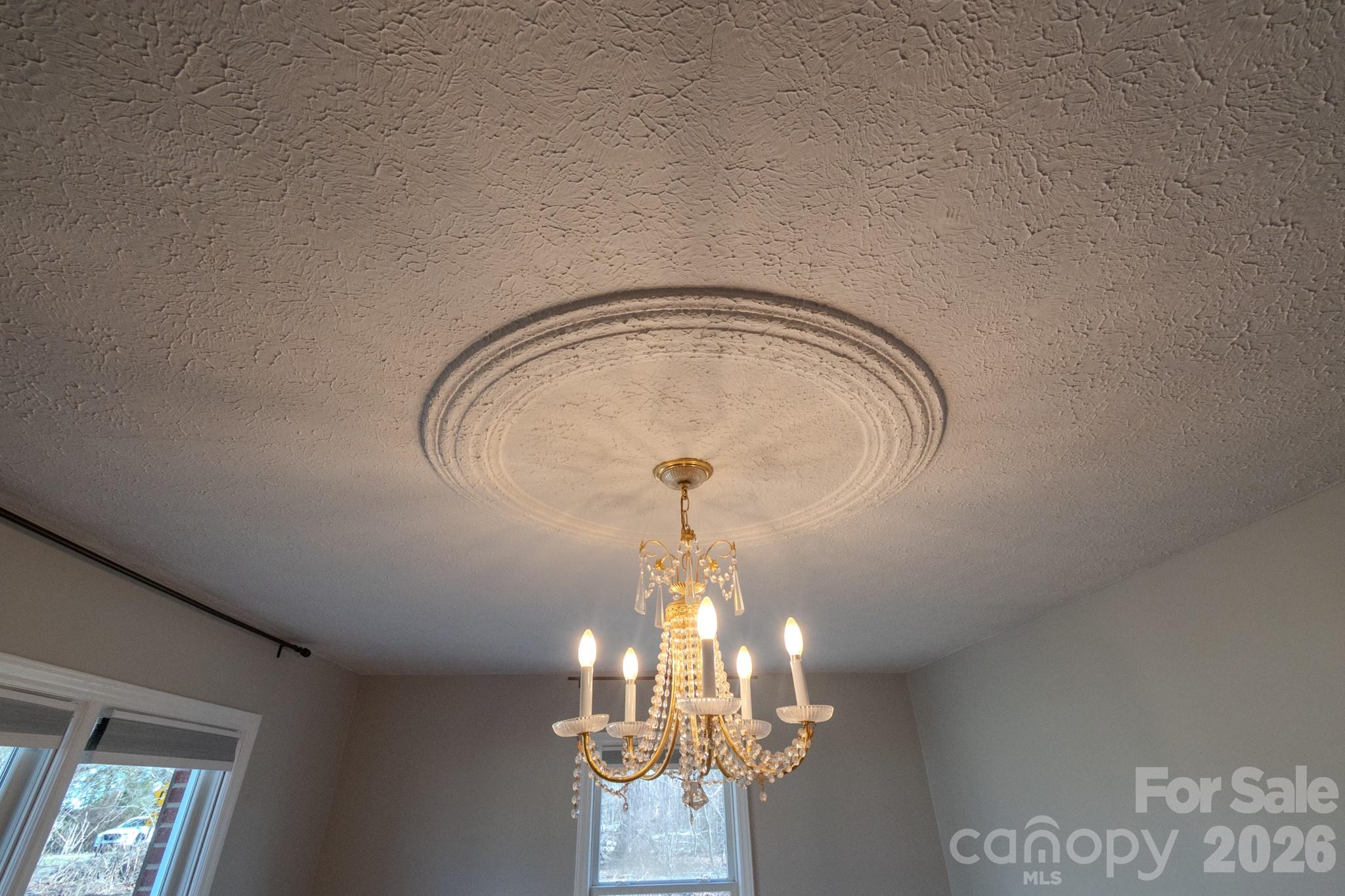 2113 W Randolph Road