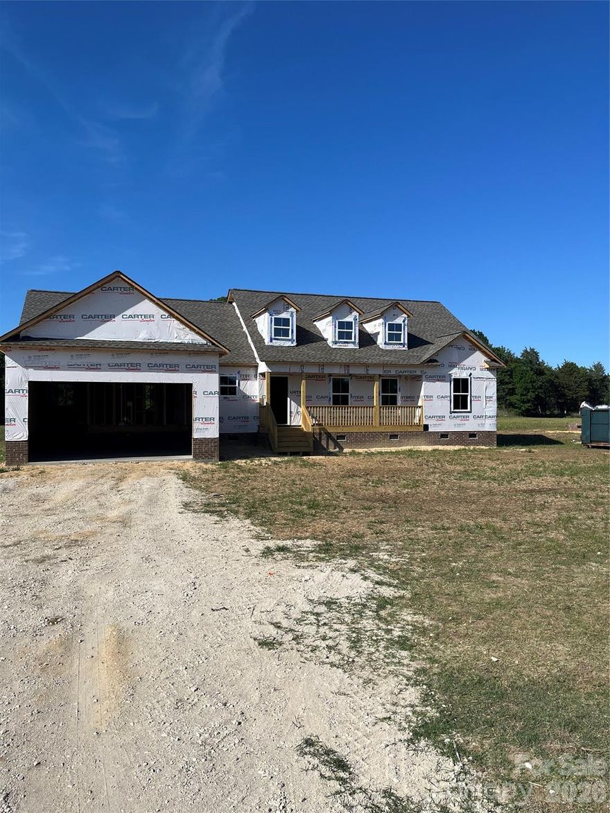 Looking for new Construction on a 1 acre lot? We got them. This one level home with 1752 ft heated includes LVP flooring throughout (no Carpet). Welcoming front and rear porches to enjoy your leisure time. Granite countertops, 2 car garage, Split Bedroom plan, laundry room. office and more.
The hoa fee is $100 per year to cover the street lights.
Located 7 miles from the intersection of Hwy 72 & 901. Easy commute to I-77
For GPS purposes the neighborhood is across from 4651 Saluda Road, Rock Hill SC 29730
