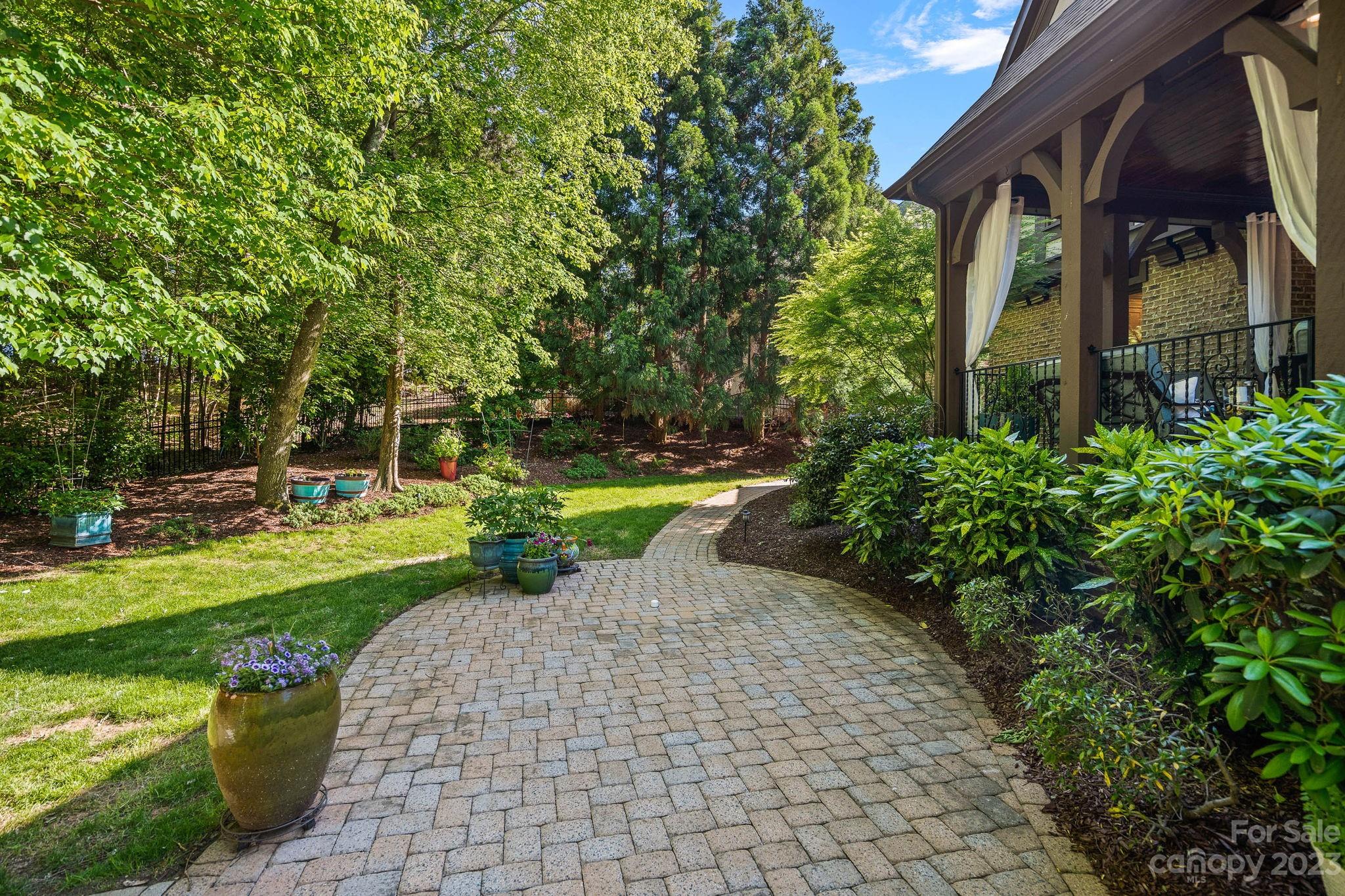 The Palisades - Residential