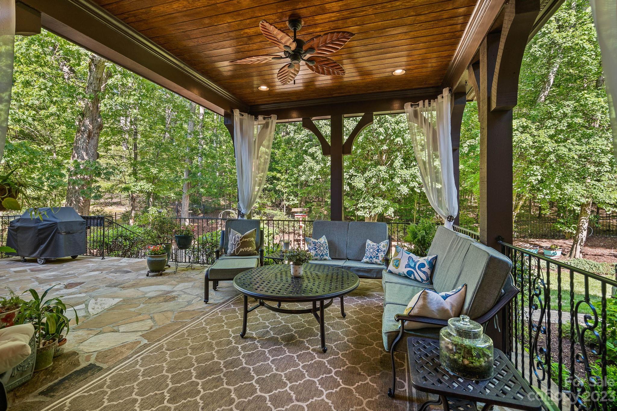 The Palisades - Residential