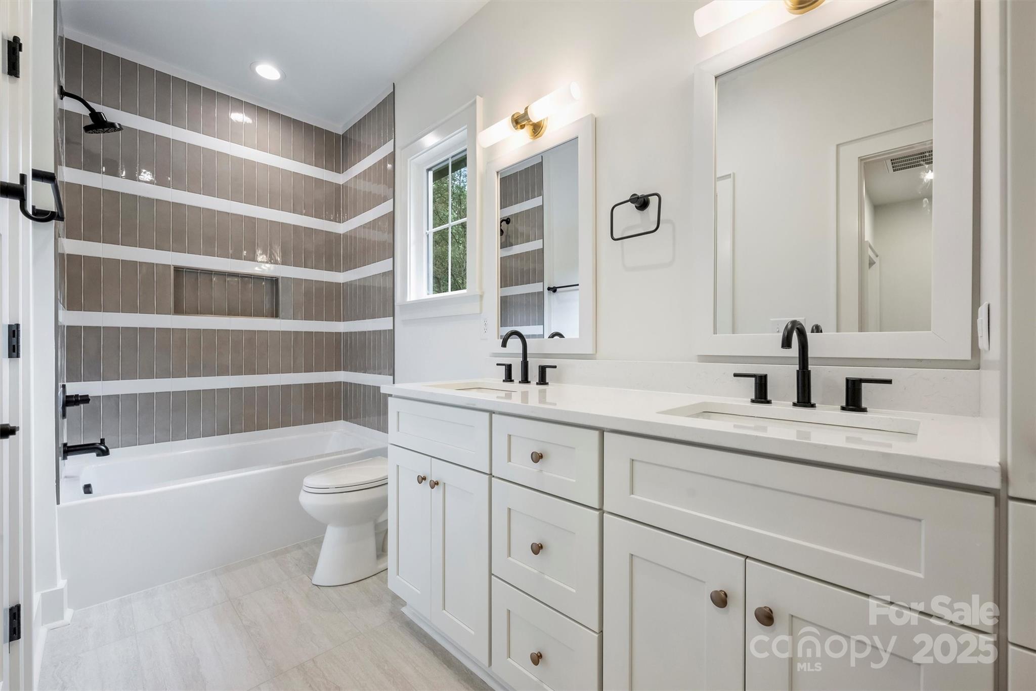 Merry Oaks - Residential