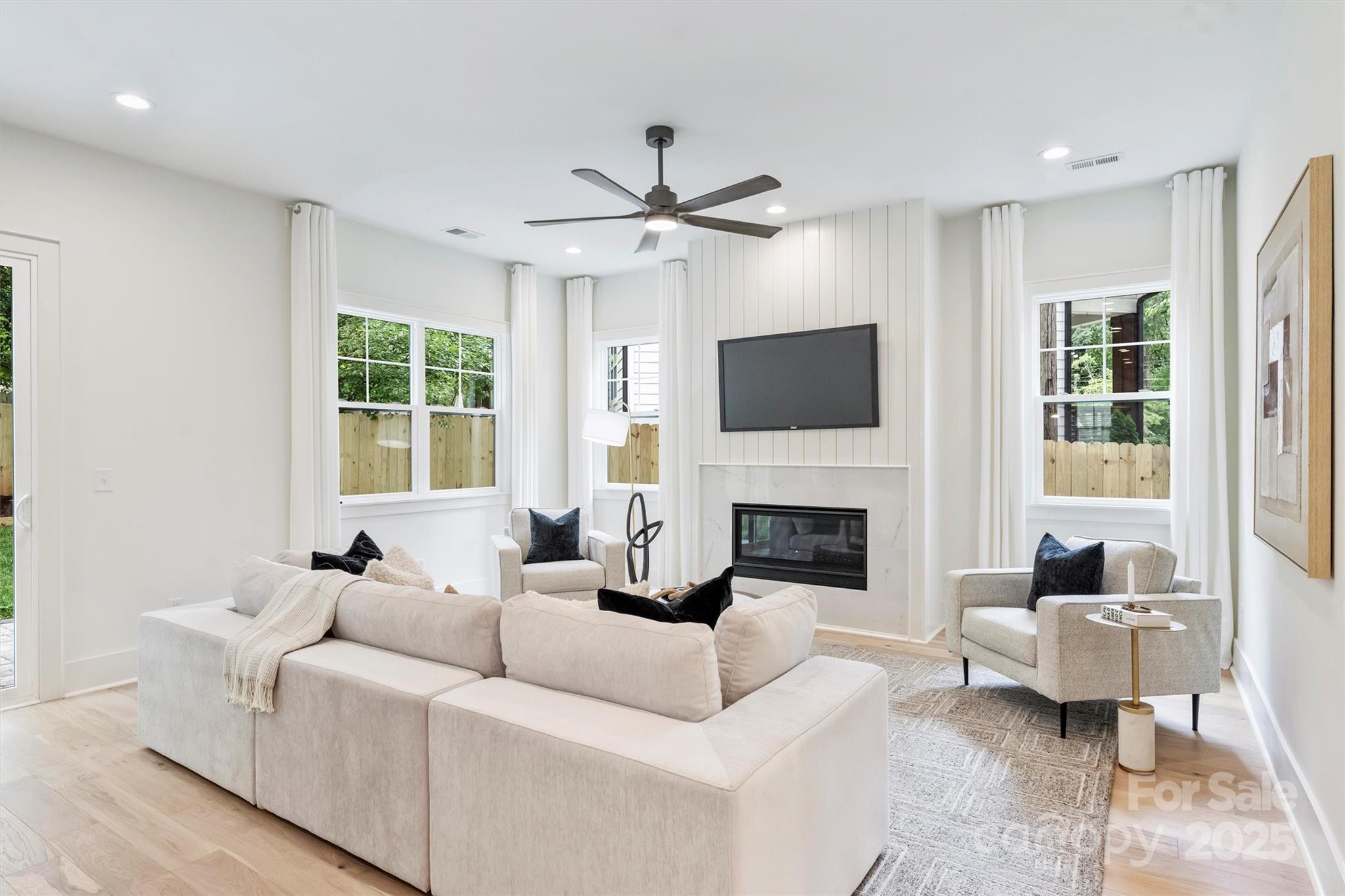 Merry Oaks - Residential