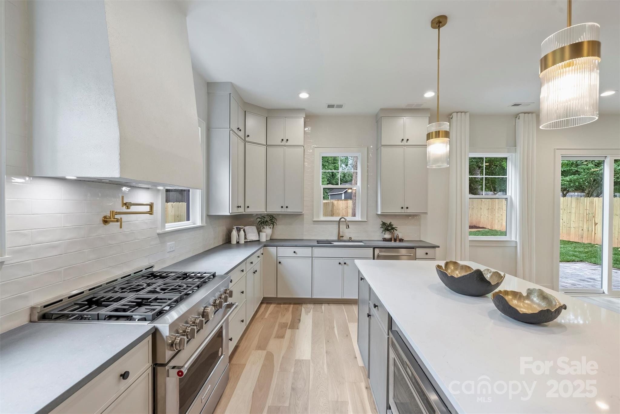 Merry Oaks - Residential